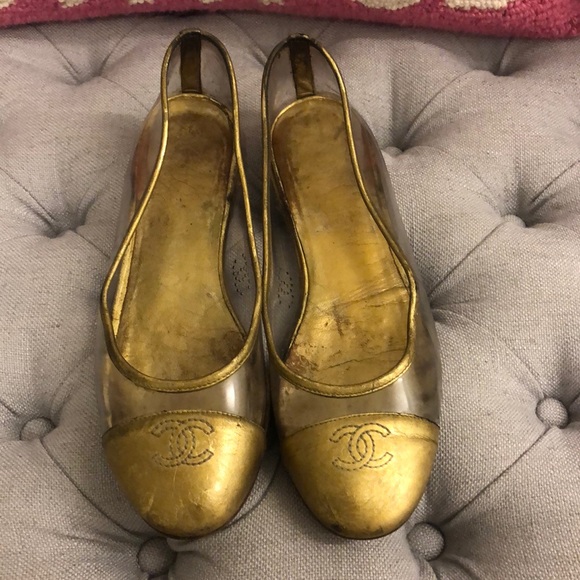 Gold CHANEL PVC Flats Size 37 - Picture 1 of 5
